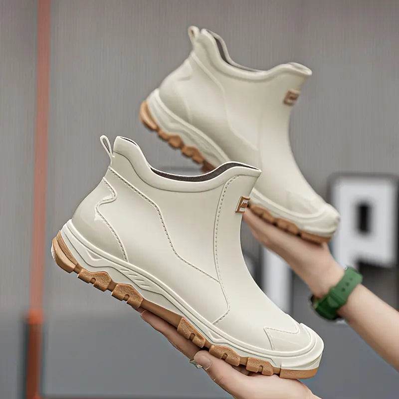 Lietaus batai moterims