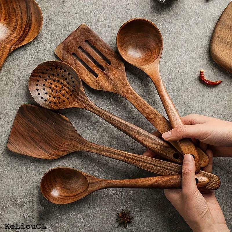 Mediniai virtuvės įrankiai