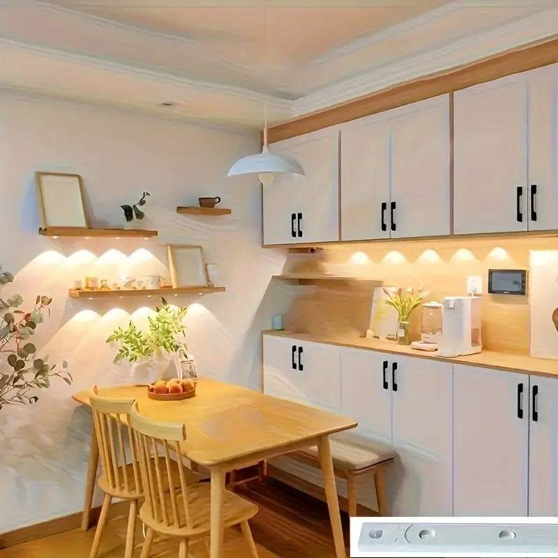 Priklijuojamas apšvietimas spintelei